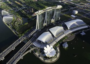 シンガポールの入場税は2010年以来約1,055億円を集めた
