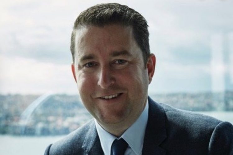 株主による5%の議決権取得の数日以内にドナコ取締役会による動き