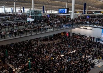 デモによる香港空港閉鎖でマカオGGRへのマイナスの影響をアナリストが警告