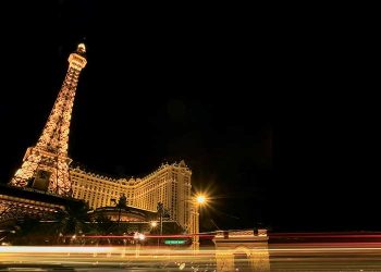 ショーを止めるな