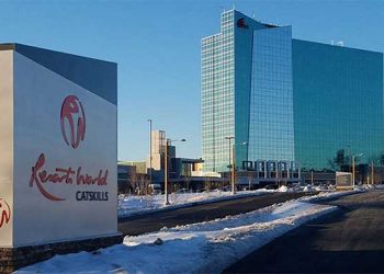 エイマックスの株主が社名の変更、モバイル事業の売却を承認
