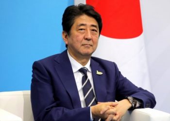IR業者との接触ルール　首相「基本方針に盛り込むことを検討」