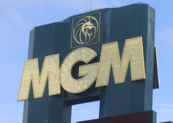 ムーレン氏がMGMリゾーツからの即時退職を発表、ホーンバックル氏、セイラム氏が空席となった経営幹部職の後任に指名