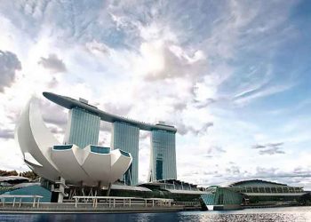 政府が必要不可欠ではないサービスを停止、シンガポールのカジノが1カ月間閉鎖へ