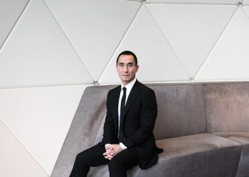 ジェームス・パッカー氏　ウィン・リゾーツ合併を通じてのマカオ復帰の可能性に関してマカオ規制当局の意向を知ろうとメルコのトップのローレンス・ホー氏を利用