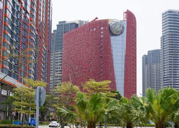 THE 13を所有するサウス・ショア・ホールディングスがグループ精算の可能性への株主投票を前に4億2,900万香港ドルの損失を報告