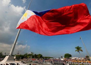 比ドゥテルテ大統領　新税制のPOGO課税法に署名