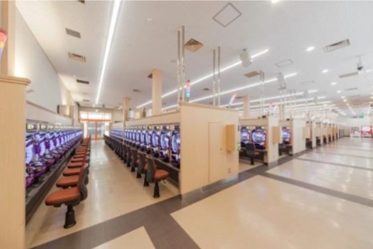 ダイナムジャパンホールディングス 2023年3月期の中間連結決算 増収減益に